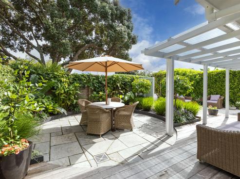 1/25A Beach Road, Te Atatu Peninsula