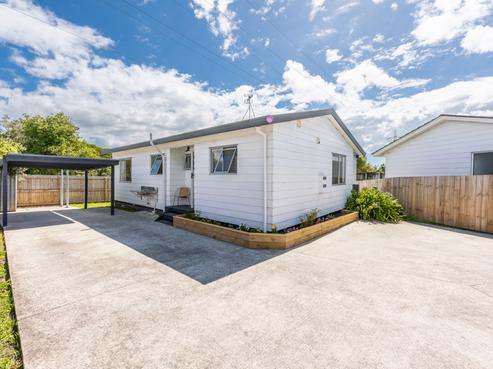 2/8 Jontue Place, Clover Park