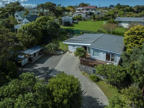 326 Whangaparaoa Road, Stanmore Bay