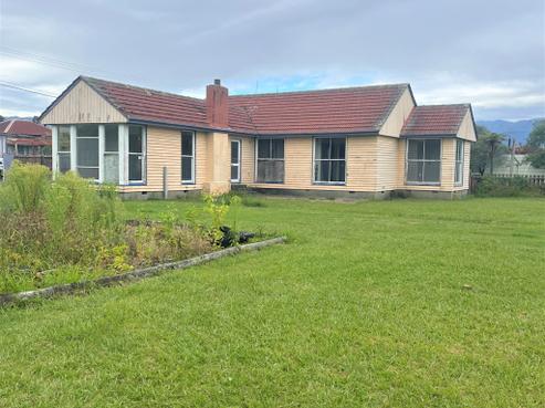 74 Derby Street, Westport