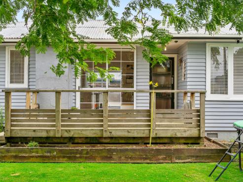 1/27 Sutton Crescent, Papakura