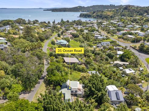 31 Ocean Road, Surfdale