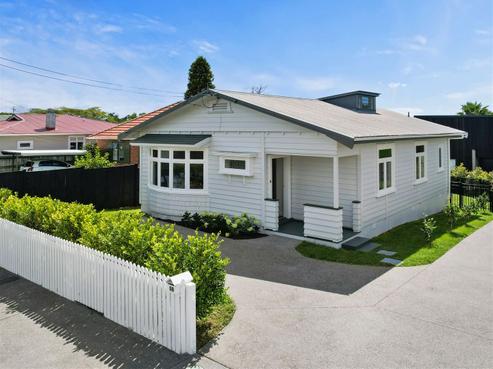 59 Huia Road, Point Chevalier