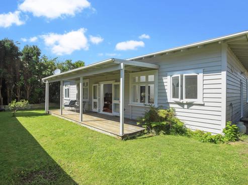 11 Fairholme Avenue, Epsom