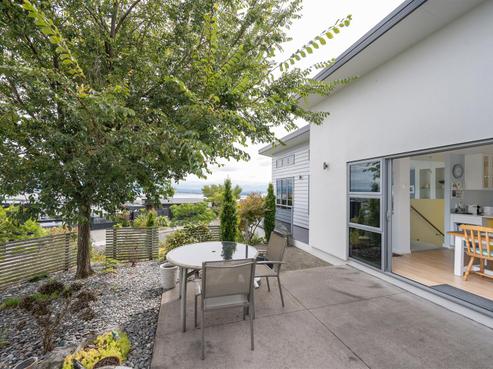 12 Heemskerck Place, Britannia Heights