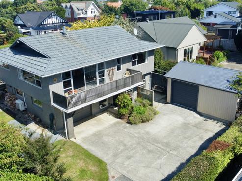 76 Russel Street, Gladstone