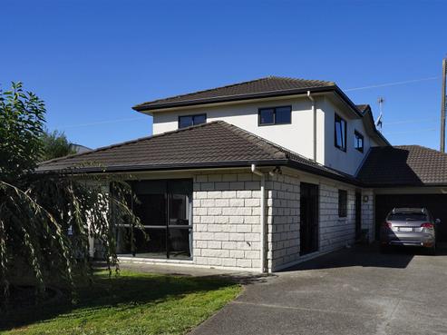 47 Wiltshire Drive, Huntington