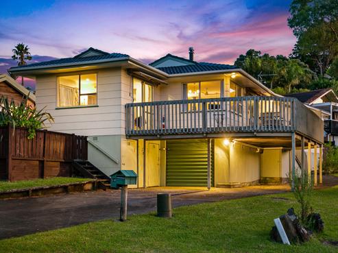 16 The Grove, Titirangi