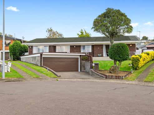 9 Bata Place, Westbrook