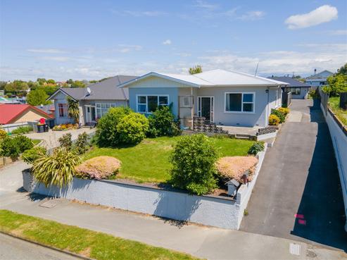 15 Woodlands Road, Parkside