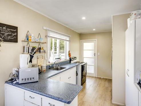 58 Downing Avenue, Pirimai