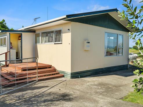 18 Costello Crescent, Pukehina
