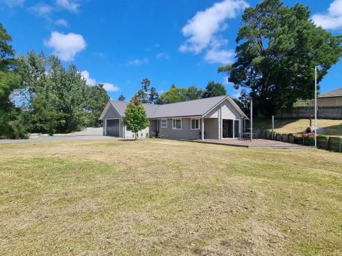 949 State Highway 16, Waimauku