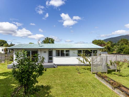 14 Runuku Grove, Turangi