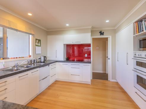 86 Belgrove Drive, Waipukurau and Surrounds