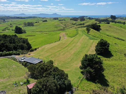 113 Massey Road, Waipu