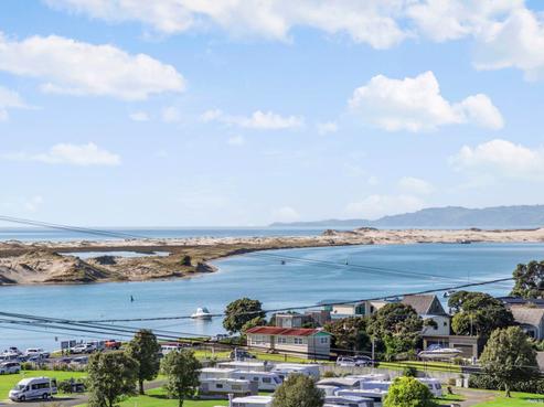 7 Wintle Street, Mangawhai Heads