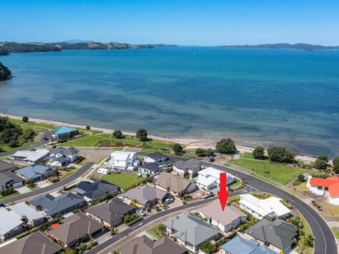 10 Piper Lane, Snells Beach
