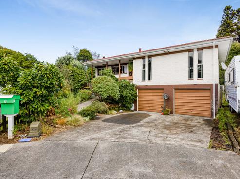 8 Totara Terrace, Inglewood