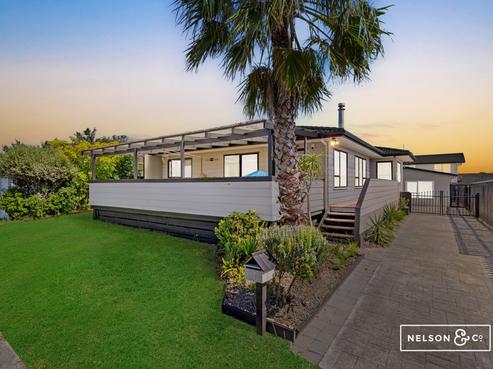 37 Greenstone Place, Clover Park
