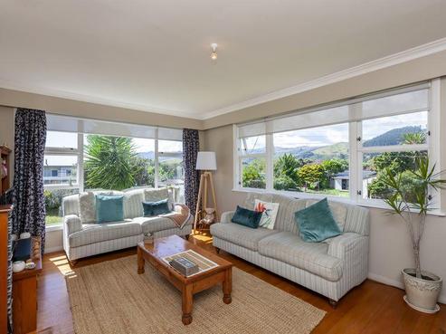 4 Clarkes Crescent, Paekakariki