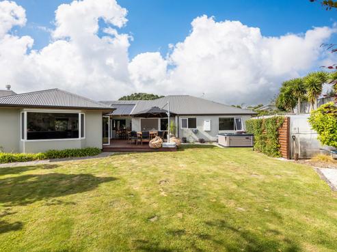 71 Karamea Street, Whalers Gate