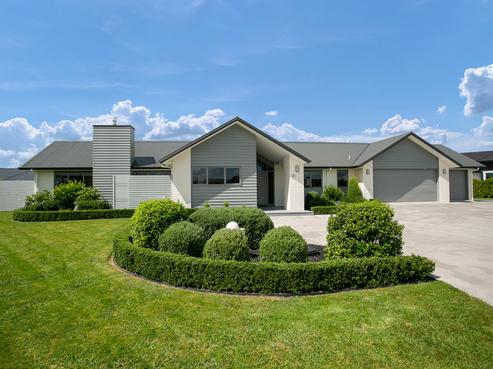 18 Mike Smith Drive, Cambridge
