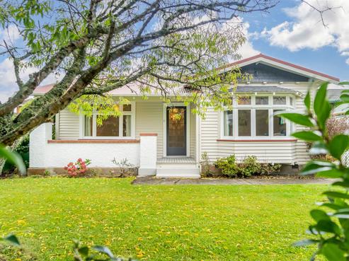 57 Pohutukawa Street, Woburn