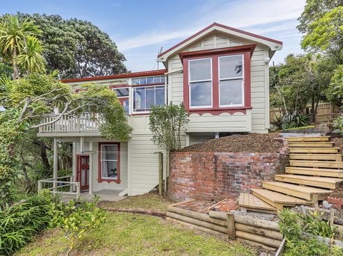 153 Raroa Road, Aro Valley