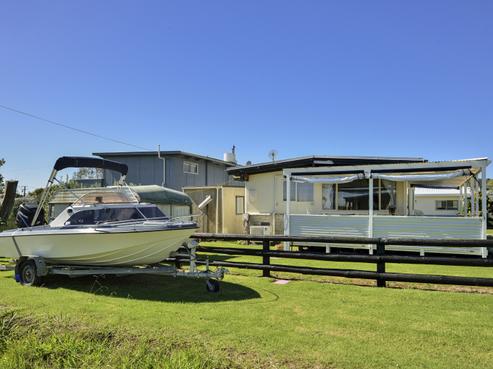 17A Weld Street, Mahia