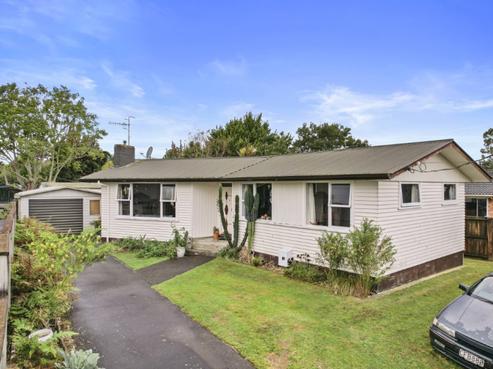 17 Te Anau Place, Glenview