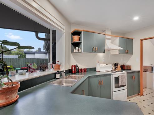 2/95 Vagues Road, Northcote