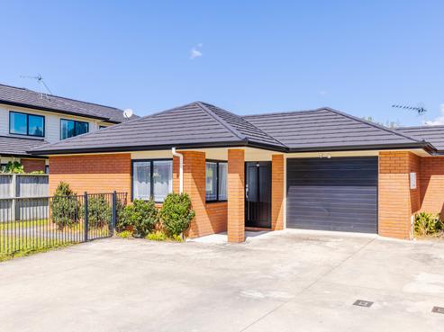 3/63 Knighton Road, Hillcrest