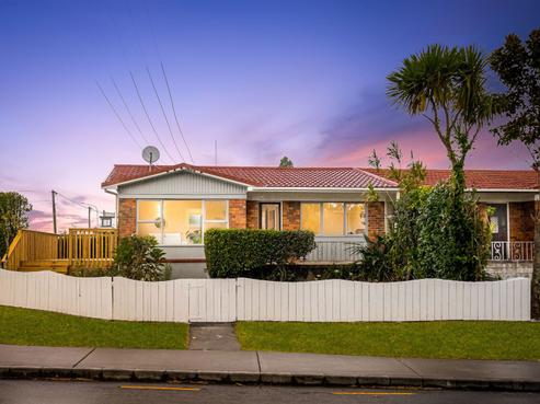 1/14 Flanshaw Road, Te Atatu South