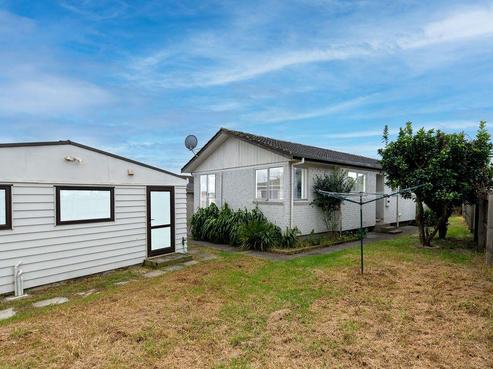 5 Tosca Place, Otara
