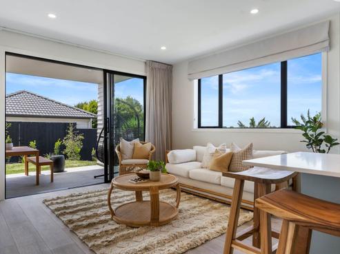 9/14 Eastwood Rise, Browns Bay