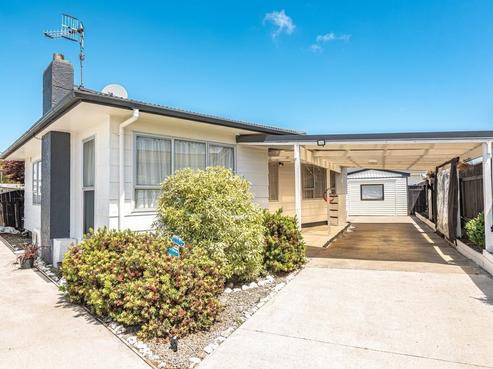 67 Fox Road, Springvale