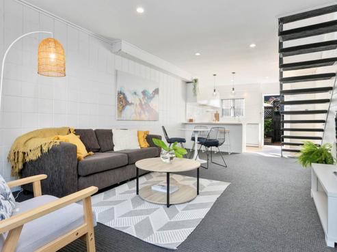 5/7 Patterson Street, Sandringham