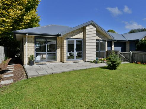 9B Ferndown Lane, Bromley