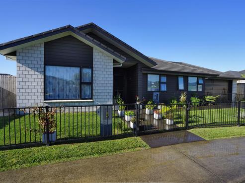 2 Faber Place, Rototuna North