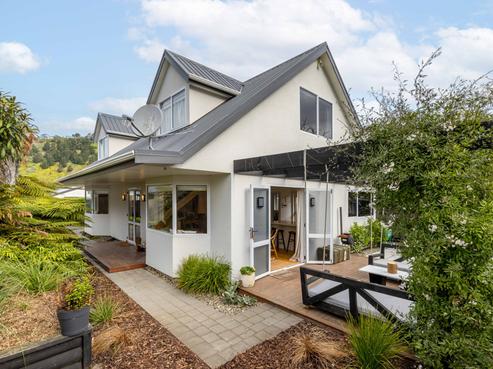 2/16 Wakatu Avenue, Moncks Bay