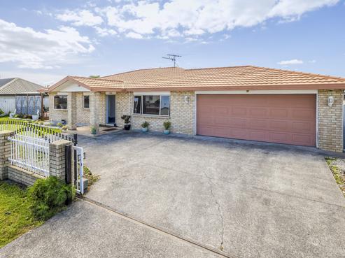 64A Robertson Road, Favona