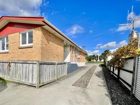 325 Cobham Drive, Hillcrest