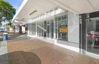 White, bright and big retail or office