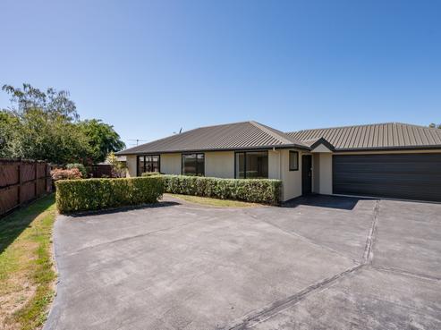 37 Starveall Street, Brightwater