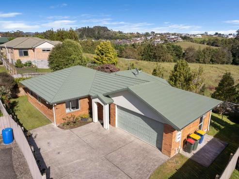 36 Roy Maloney Drive, Henderson