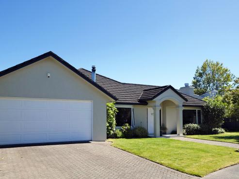 13 Belvedere Grove, Rangatira Park
