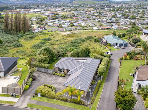64 Parkdale Drive, Aramoho