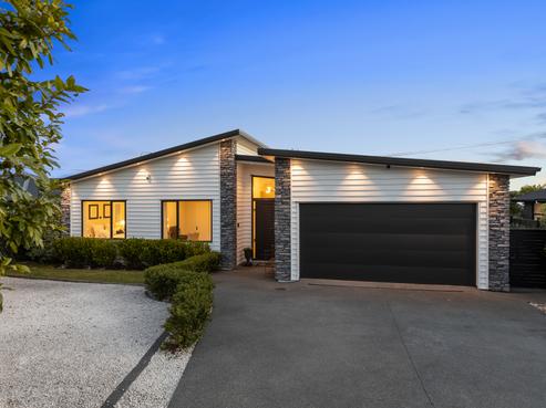 7 Syd Grant Crescent, Orewa