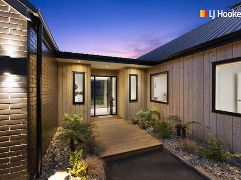 18 Three Kings Court, Outram
